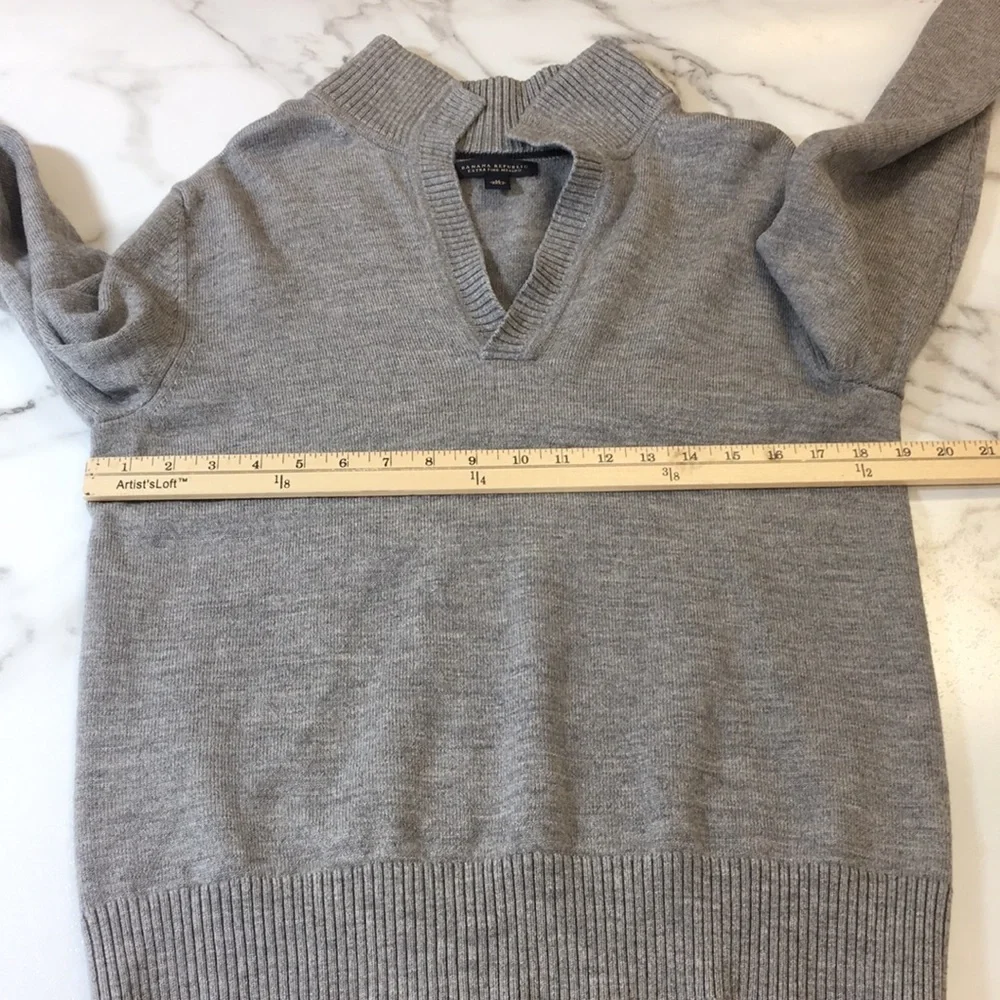 Banana Republic Gray Knit Extra‎ Fine Merino Wool Sweater Mens Medium Preppy
